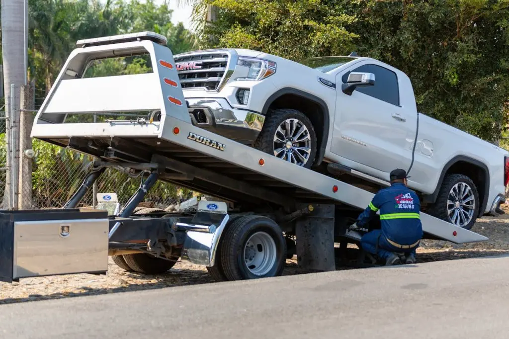 Why Your Truck Towing Business Is Losing Leads and How to Fix It